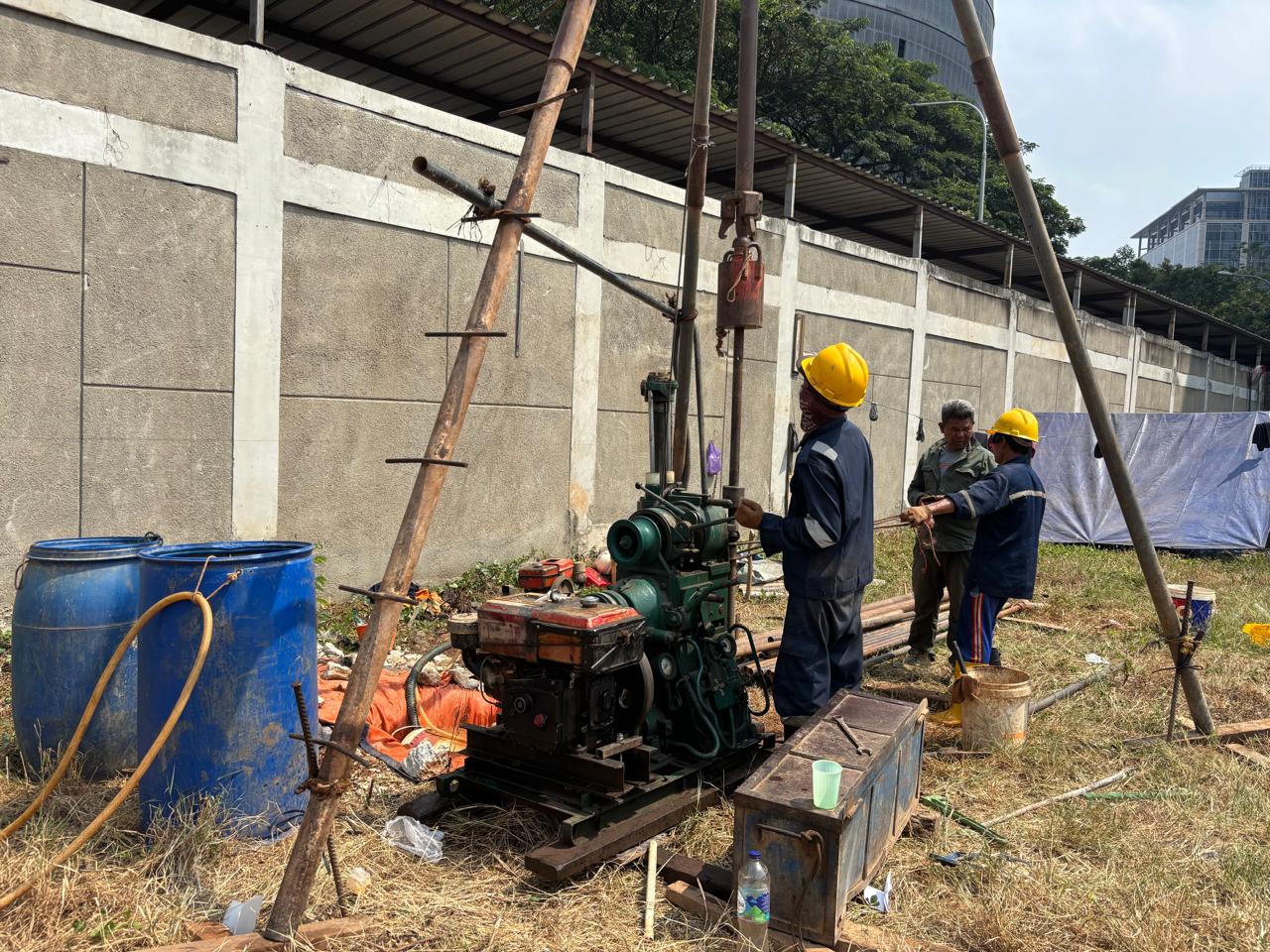 Pengoperasian Mesin Bor Geoteknik SPT Rig Tekanusa